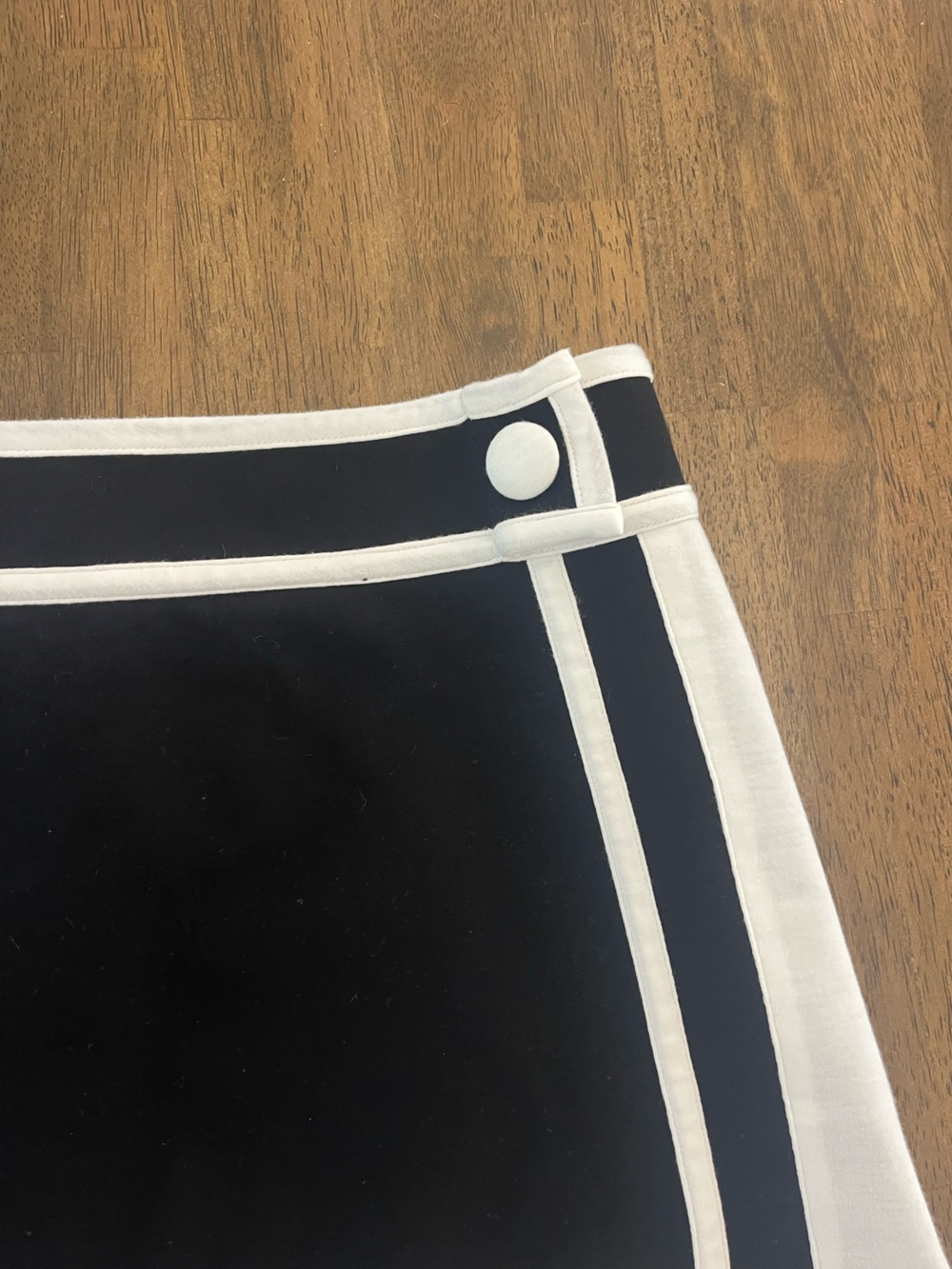 Anthropologie Mauve Sporty Colorblock Mini Skirt Black with White Trim Sz Medium - Picture 6 of 13